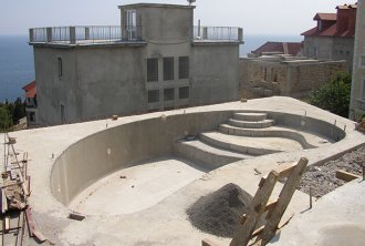 Строительство бетонных бассейнов: доверяем профессионалам