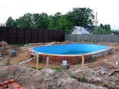 Основные правила и нюансы строительства бассейна на даче