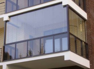 Варианты современного остекления балконов